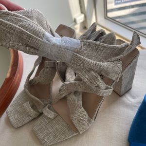 BOOHOO HEELS - SIZE 8 - BRAND NEW